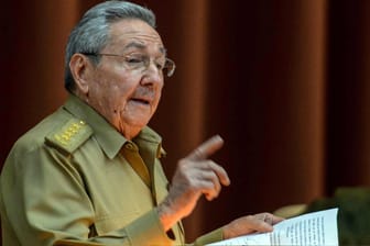 Raul Castro bei einer Rede Ende 2016: Im April will der 86-Jährige als kubanischer Staatschef abtreten.