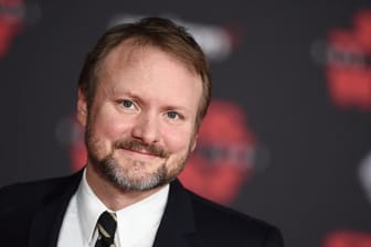 Rian Johnson hat eine Botschaft an seine Kritiker veröffentlicht.