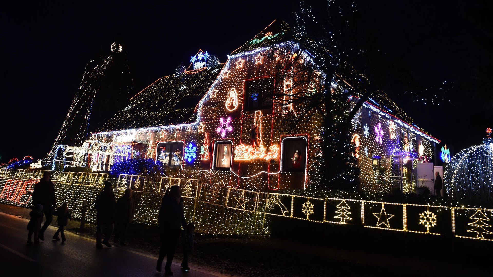 Das Weihnachtshaus der Vogts im niedersächsischen Calle: Auf die Idee kam das Ehepaar bei einem Besuch in den USA.