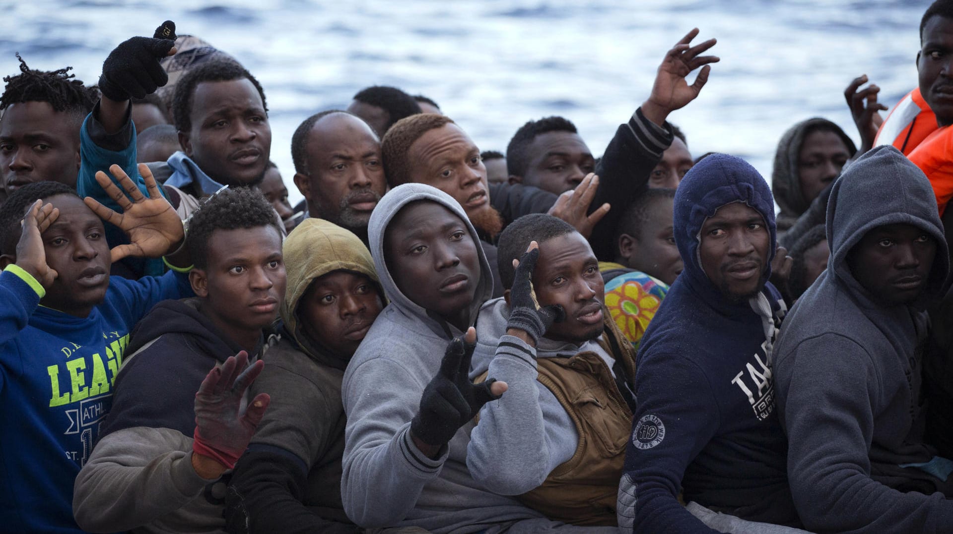 Seit über einem Jahr versuchen Flüchtlinge aus Libyen übers Mittelmeer nach Europa zu gelangen.