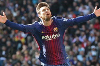 Lionel Messi: Der Barcelona-Star verwandelte den Elfmeter zum 2:0.