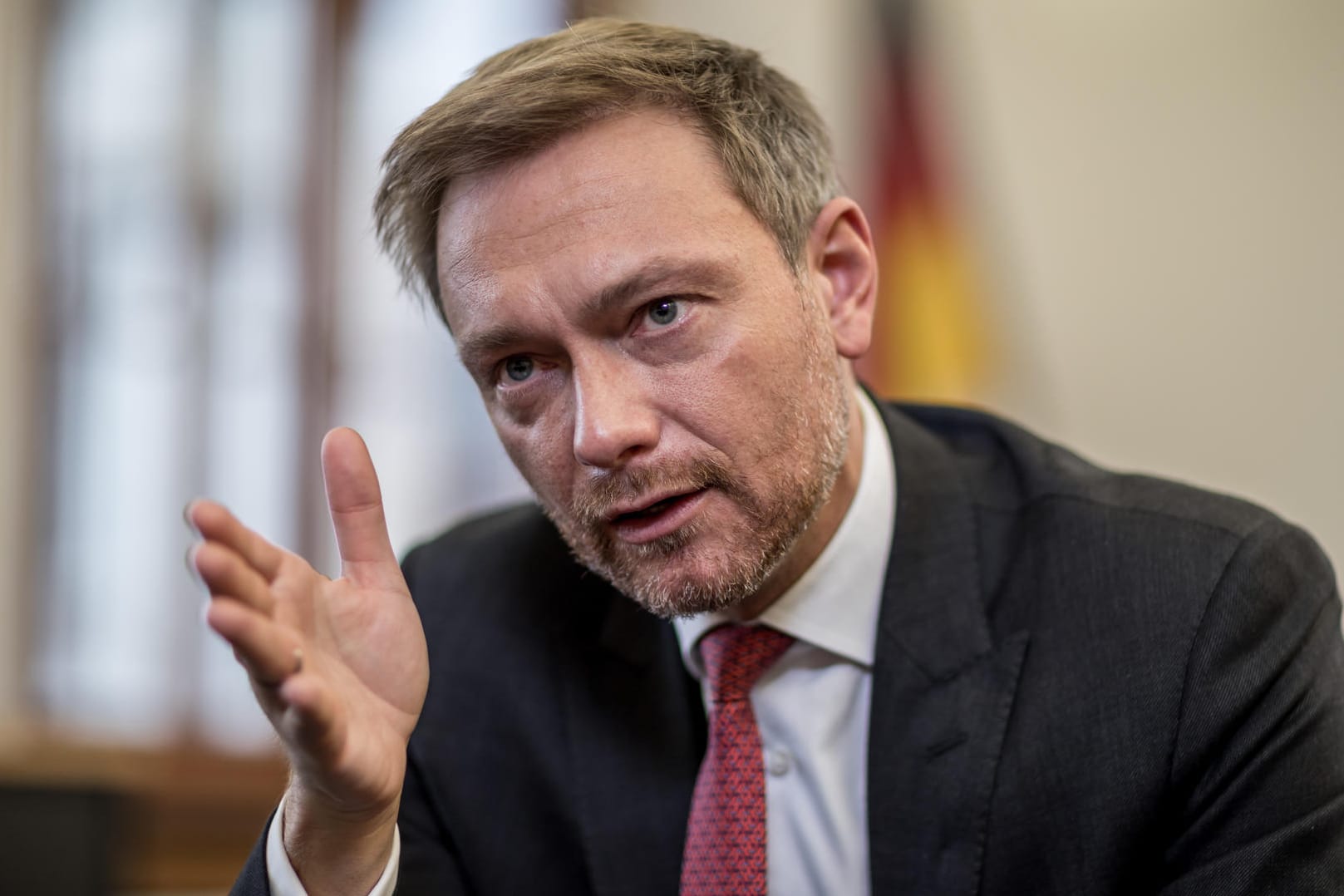 Der FDP-Bundesvorsitzende Christian Lindner gewinnt mit seiner Partei wieder an Zustimmung.