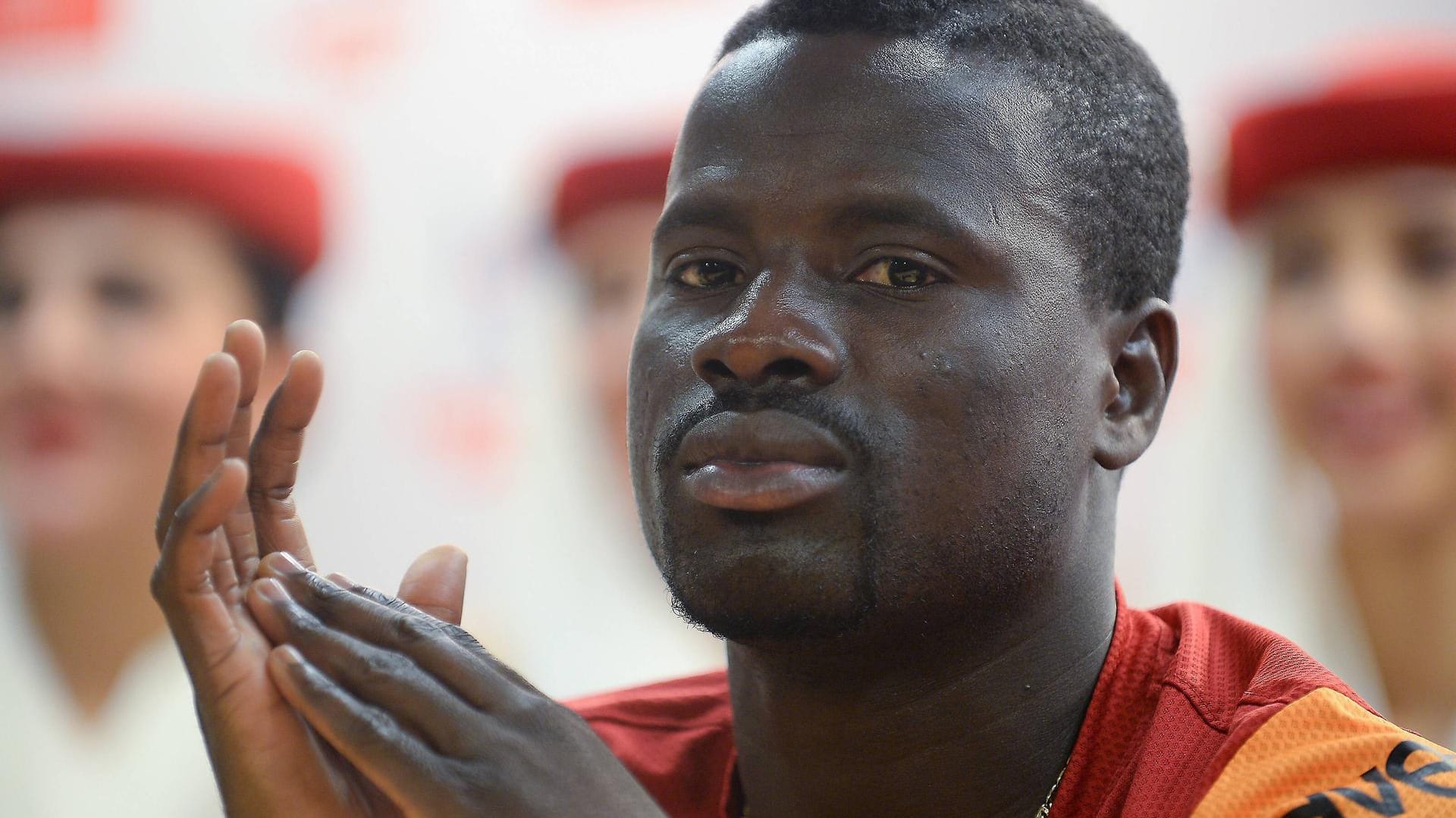 Emmanuel Eboué, hier 2013 noch bei Galatasaray Istanbul: Danach folgte ein bitterer Absturz.