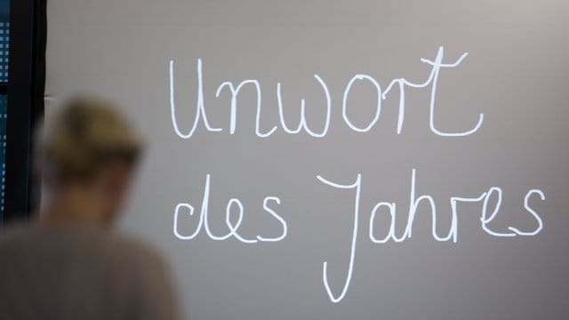 Für das "Unwort des Jahres" waren bis kurz vor Weihnachten rund 780 Vorschläge eingegangen. Für das "Unwort des Jahres" waren bis kurz vor Weihnachten rund 780 Vorschläge eingegangen.