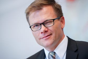 Carsten Schneider: Der Parlamentarische Geschäftsführer der SPD fordert, dass seine Partei in einer zukünftigen Regierung mehr Vorteile für die "Leistungsträger des Alltags" erzielen müsste.