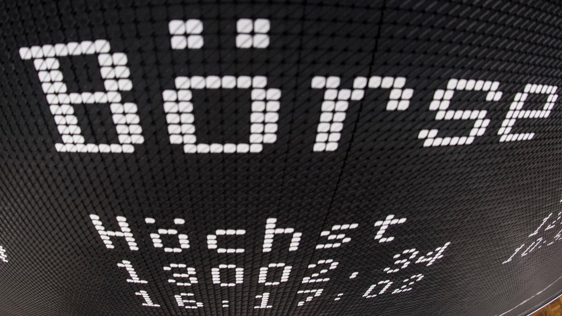 Deutscher Aktien-Index: Das Jahr 2017 war für die deutsche Wirtschaft erfolgreich. Deutscher Aktien-Index: Das Jahr 2017 war für die deutsche Wirtschaft erfolgreich.