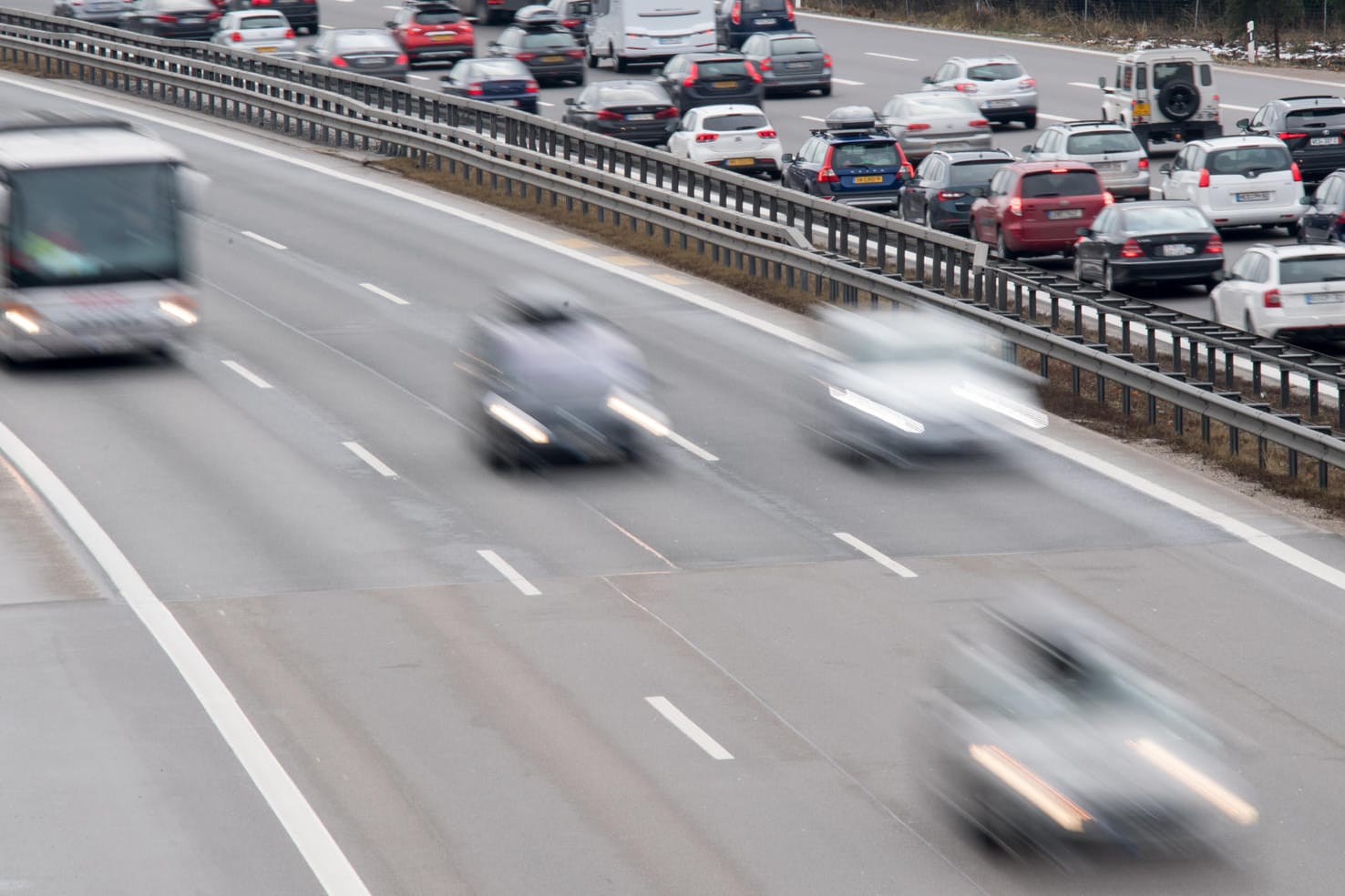 Urlaubsreiseverkehr auf der A8