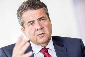 Sigmar Gabriel: "Wenn das Kanzleramt alle Vorschläge zur EU-Reform weiterhin ablehnt wie bisher, wird es keine Koalition mit der SPD geben.