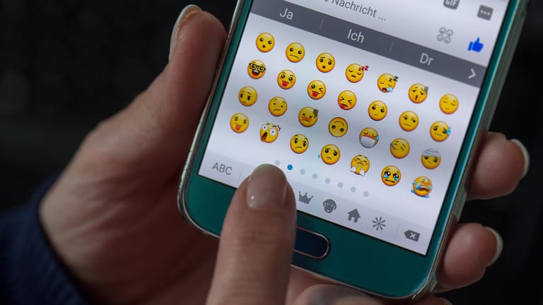 Heute sind mehr als 2300 Emojis in Gebrauch.