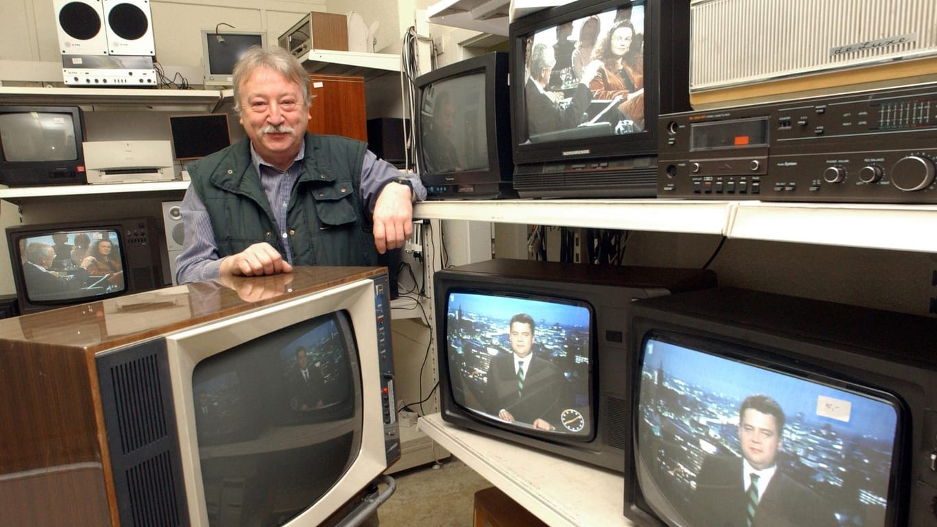 Farbfernsehen: Die Neuerung 1967 bringt noch mehr Leute vor den Bildschirm.