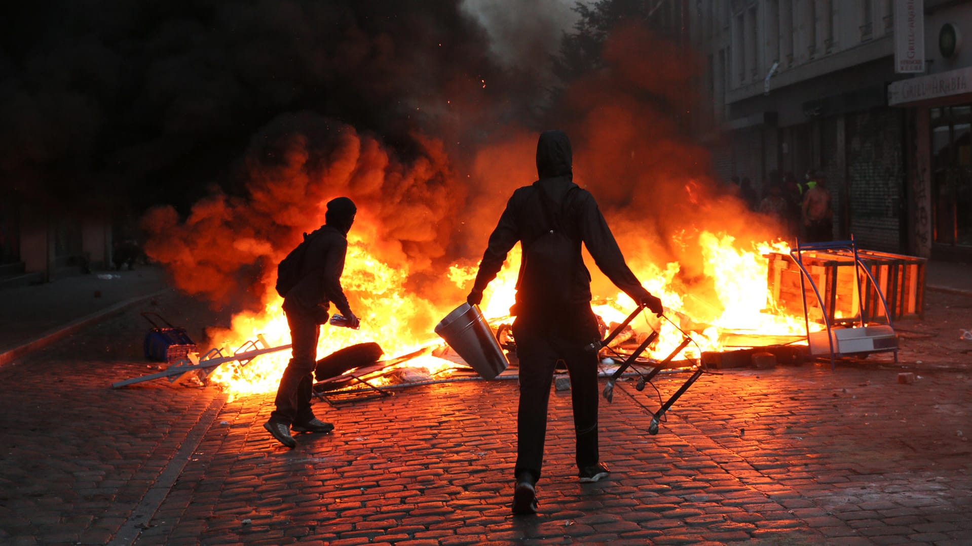 Ein halbes Jahr nach den Krawallen vom G20-Gipfel in Hamburg sind 25 Beteiligte Verurteilt worden Ein halbes Jahr nach den Krawallen vom G20-Gipfel in Hamburg sind 25 Beteiligte Verurteilt worden