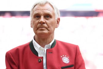 Rainer Zobel bei einer Bayern-Legendveranstaltung im Mai: Der Ex-Star geht nun in die Regionalliga.