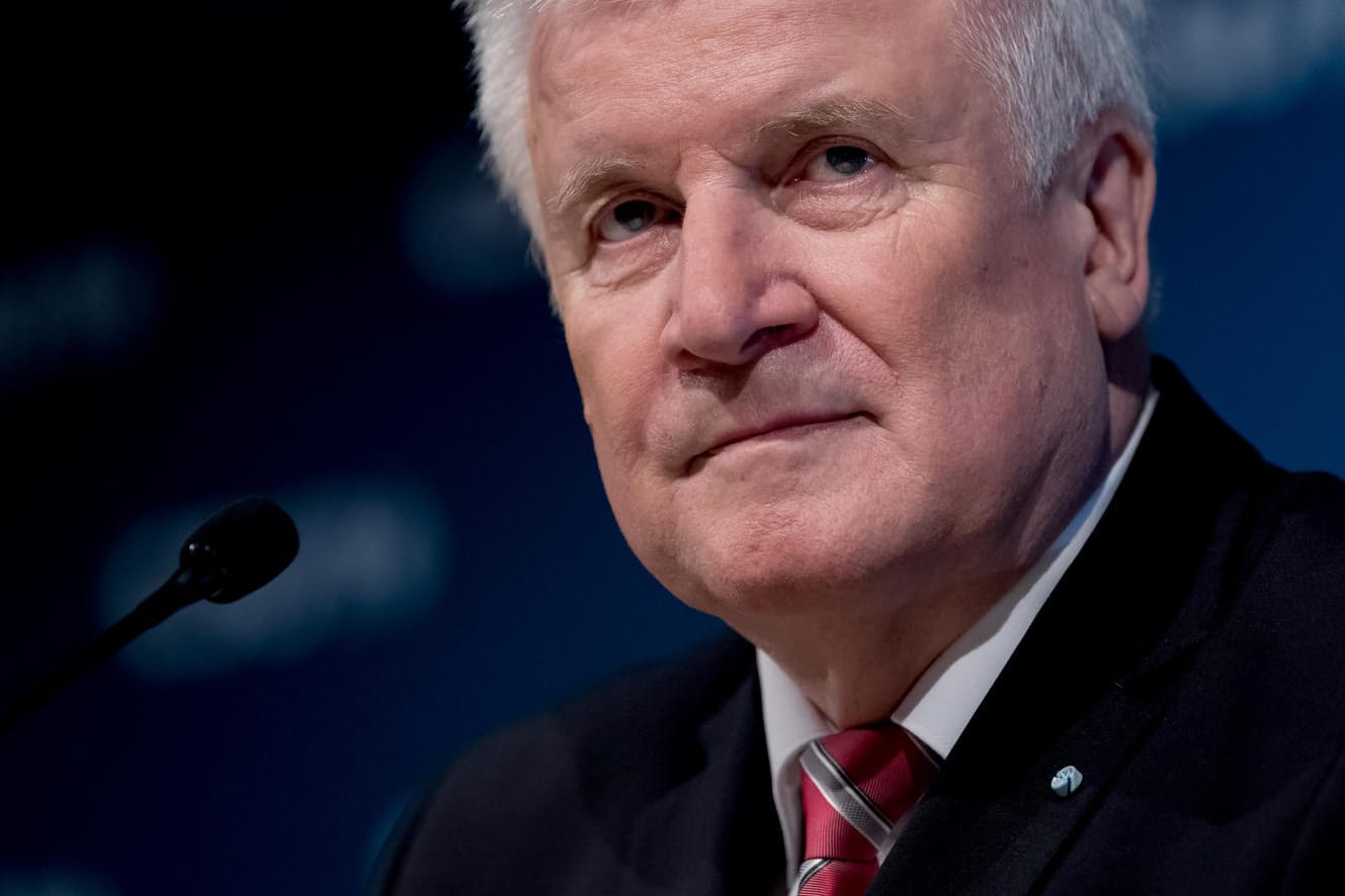 Horst Seehofer: "Hätten unsere Hausaufgaben nicht gemacht als Berufspolitiker, wenn man in einer solchen Zeit keine Regierungsbildung zusammenbringt."