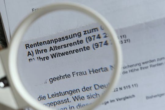 Die SPD will die Rente in den kommenden Jahrzehnte grundsätzlich stärken und das Rentenniveau zumindest stabil halten.