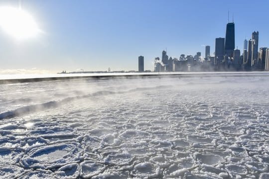 Lake Michigan in Chicago: Hier herrschen derzeit zweistellige Minusgrade.