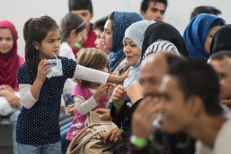 Asylbewerber im "Ankunftszentrum für Flüchtlinge" in Gießen (Hessen).