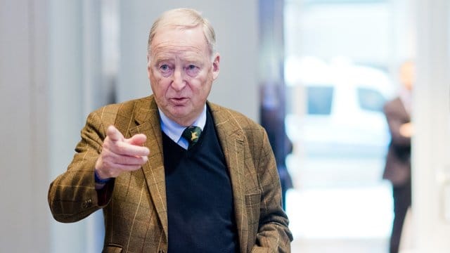 AfD-Chef Alexander Gauland glaubt, dass seine Partei populistische Inhalte braucht. AfD-Chef Alexander Gauland glaubt, dass seine Partei populistische Inhalte braucht.