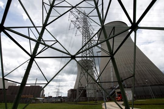 Das Atomkraftwerk Gundremmingen bei Günzburg in Bayern.