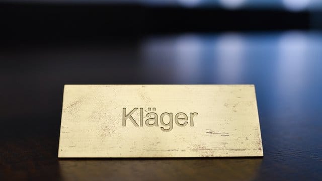 Auch die gezielte Personalverstärkung auf rund 1700 Stellen reicht nicht aus, um das massive Plus aufzufangen. Auch die gezielte Personalverstärkung auf rund 1700 Stellen reicht nicht aus, um das massive Plus aufzufangen.