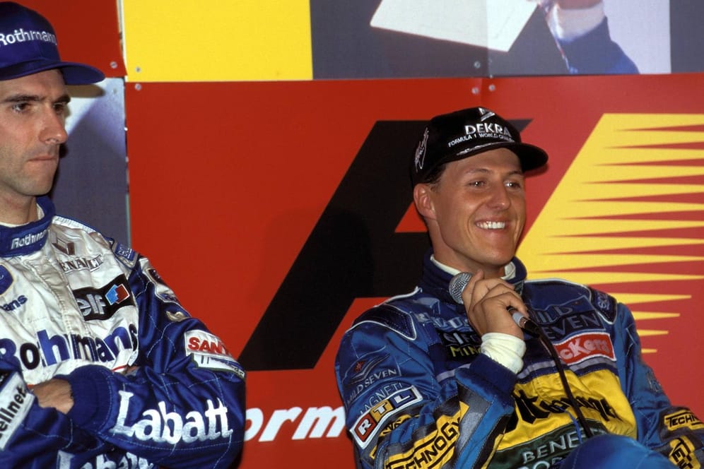 Michael Schumacher (r.) und Damon Hill: Die beiden Piloten verband eine besondere Rivalität.