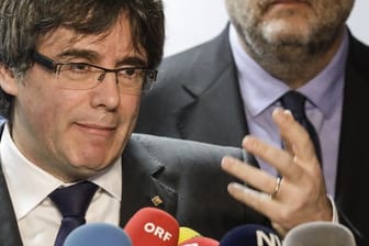 Carles Puigdemont spricht am 22.