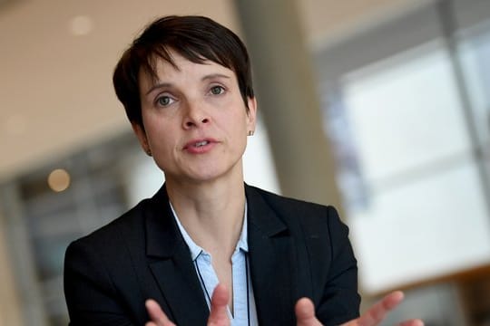 Die ehemalige AfD-Vorsitzende Frauke Petry Mitte Dezember bei einem dpa-Interview in Berlin.