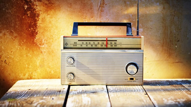 Nicht totzukriegen: Das gute alte UKW-Kofferradio