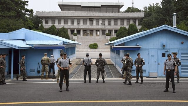 Grenzort Panmunjom: Hier wollen süd- und nordkoreanische Politiker nach langer Pause wieder miteinander reden. Grenzort Panmunjom: Hier wollen süd- und nordkoreanische Politiker nach langer Pause wieder miteinander reden.