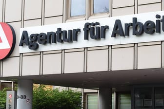 Die Bundesagentur für Arbeit ist die Verwaltungsträgerin der deutschen Arbeitslosenversicherung mit Sitz in Nürnberg.