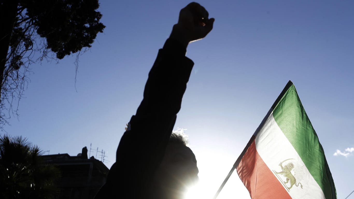 Seit Donnerstag wurden bei den Protesten im Iran mindestens 19 Menschen getötet.