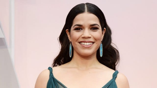 America Ferrera 2015 bei den Academy Awards in Los Angeles.