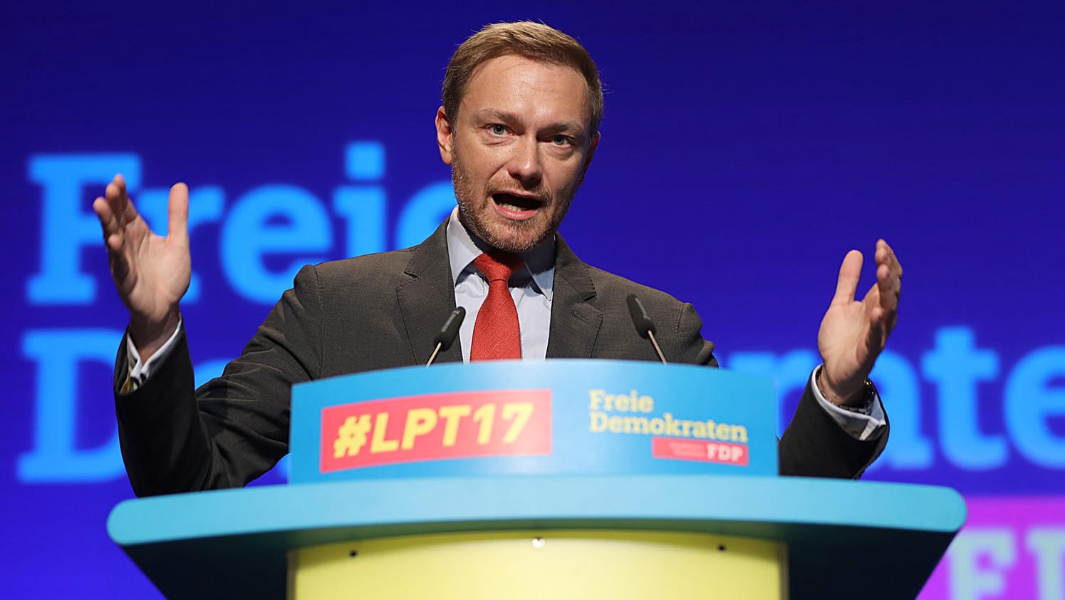 FDP-Parteichef Christian Lindner: Seine Positionen zu Asyl und Europa stehen nun auch parteiintern in der Kritik.