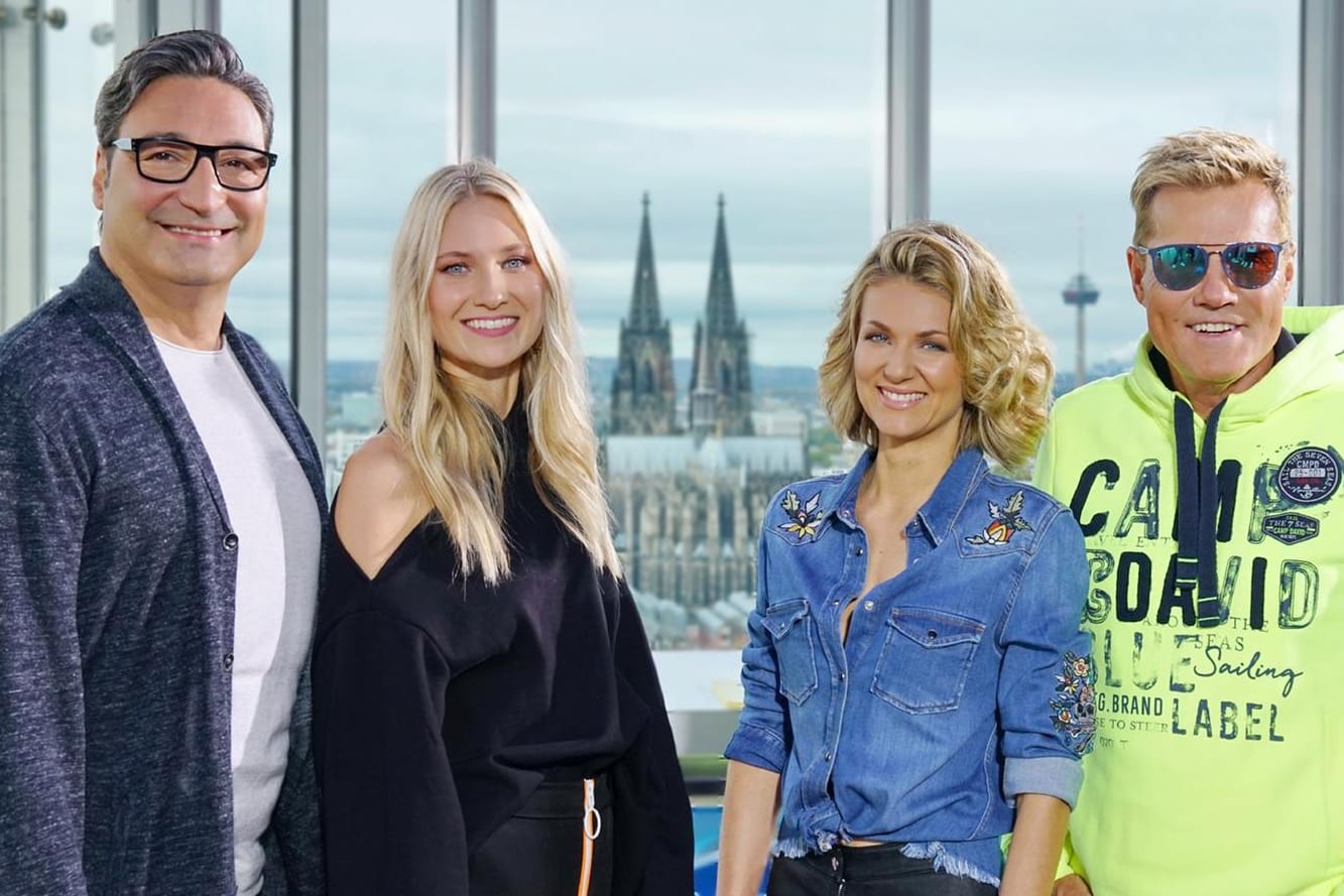 Staffel 15: Mousse T., Carolin Niemczyk, Ella Endlich und Dieter Bohlen.