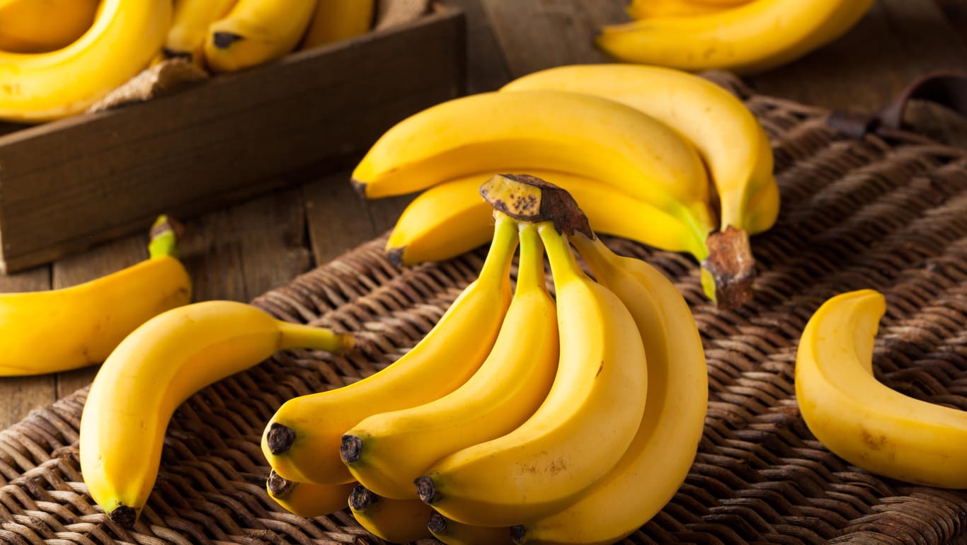 "Öko-Test" hat in einigen Bananen Rückstände von Pestiziden gefunden.
