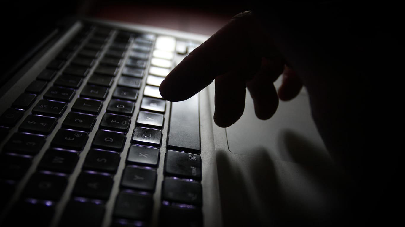 Das Bundesamt für Sicherheit in der Informationstechnik (BSI) rät Computernutzern dazu, Sicherheitsupdates zügig zu installieren.