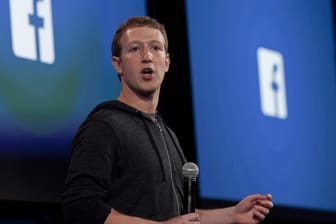 FB-Chef Mark Zuckerberg: Er will "Facebook reparieren".