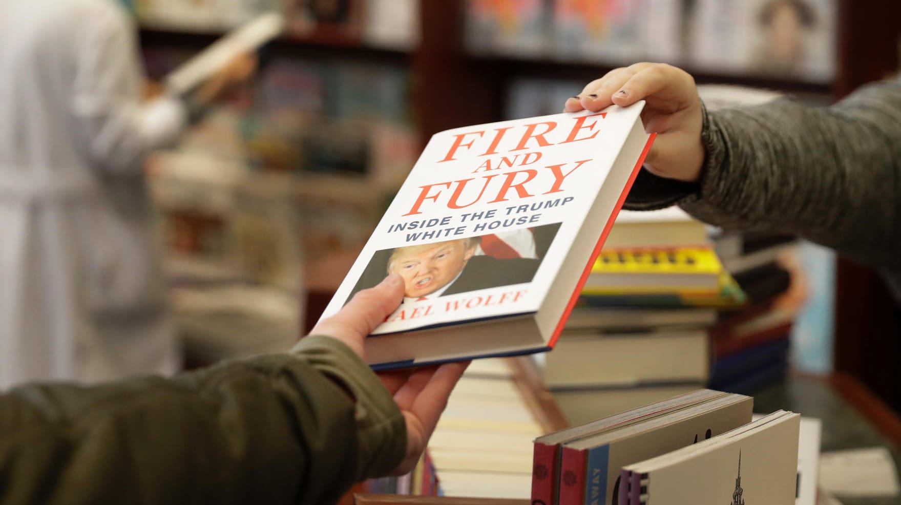 "Fire and Fury: Inside the Trump White House" wurde schon am ersten Tag zu einem Bestseller. "Fire and Fury: Inside the Trump White House" wurde schon am ersten Tag zu einem Bestseller.