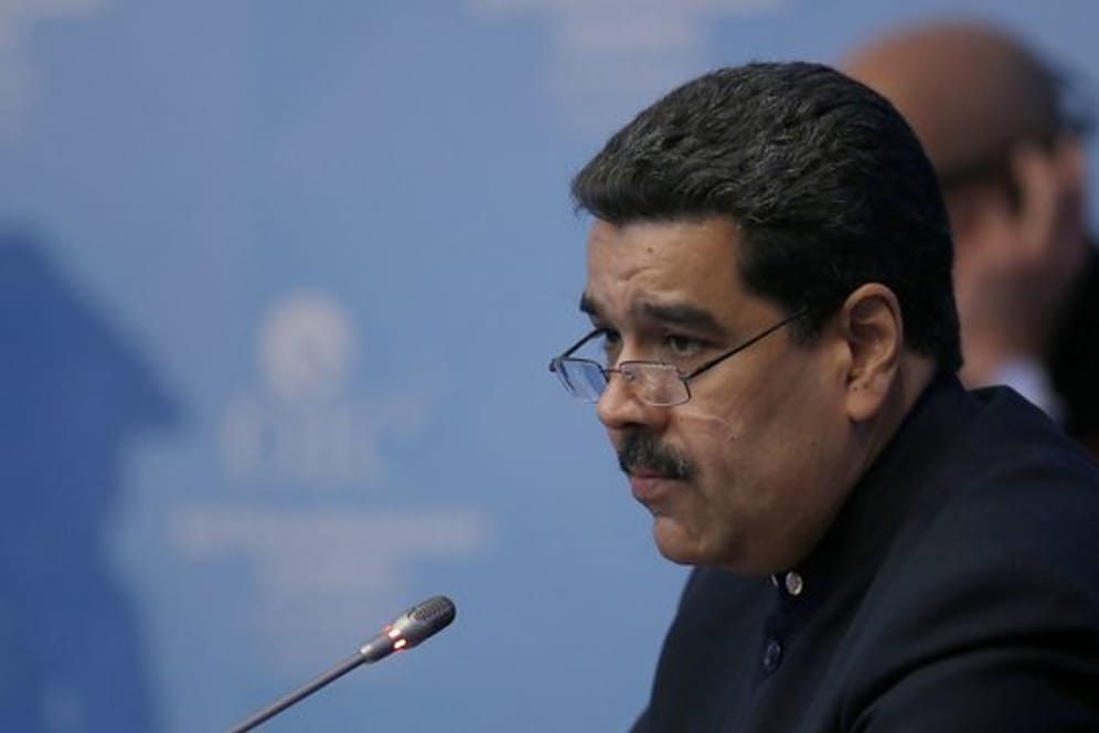 Der venezolanische Präsident Nicolas Maduro verurteilte die Sanktionen als unaufrichtig und illegal.