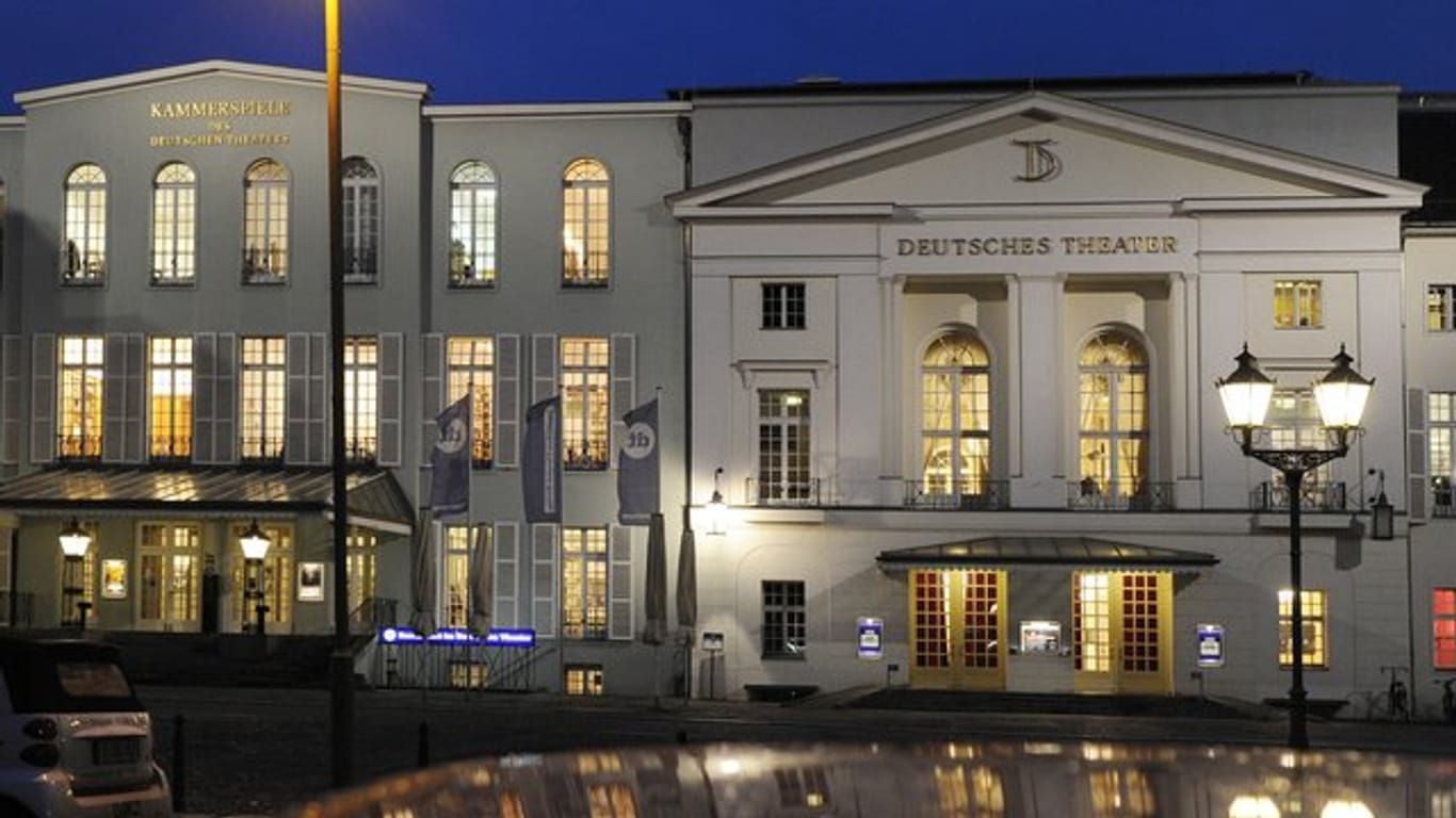 Das Deutsche Theater in Berlin hat im neuen Jahr einen prallen Spielplan.