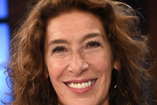 Die Schauspielerin Adele Neuhauser wünscht sich ein Enkelkind.