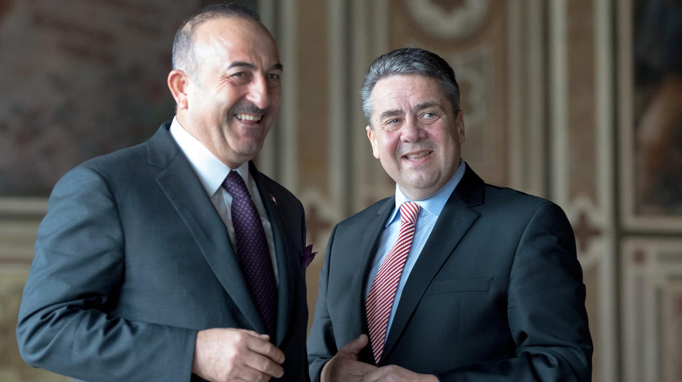 Sigmar Gabriel und Mevlüt Cavusoglu in Goslar: Beide wollen die Zusammenarbeit zwischen Berlin und Ankara wieder verstärken.