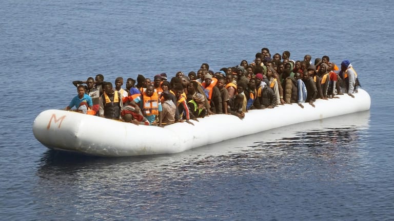 Nach Zahlen der Internationalen Organisation für Migration kamen 2017 bei der Überfahrt über das Mittelmeer mehr als 3100 Migranten ums Leben