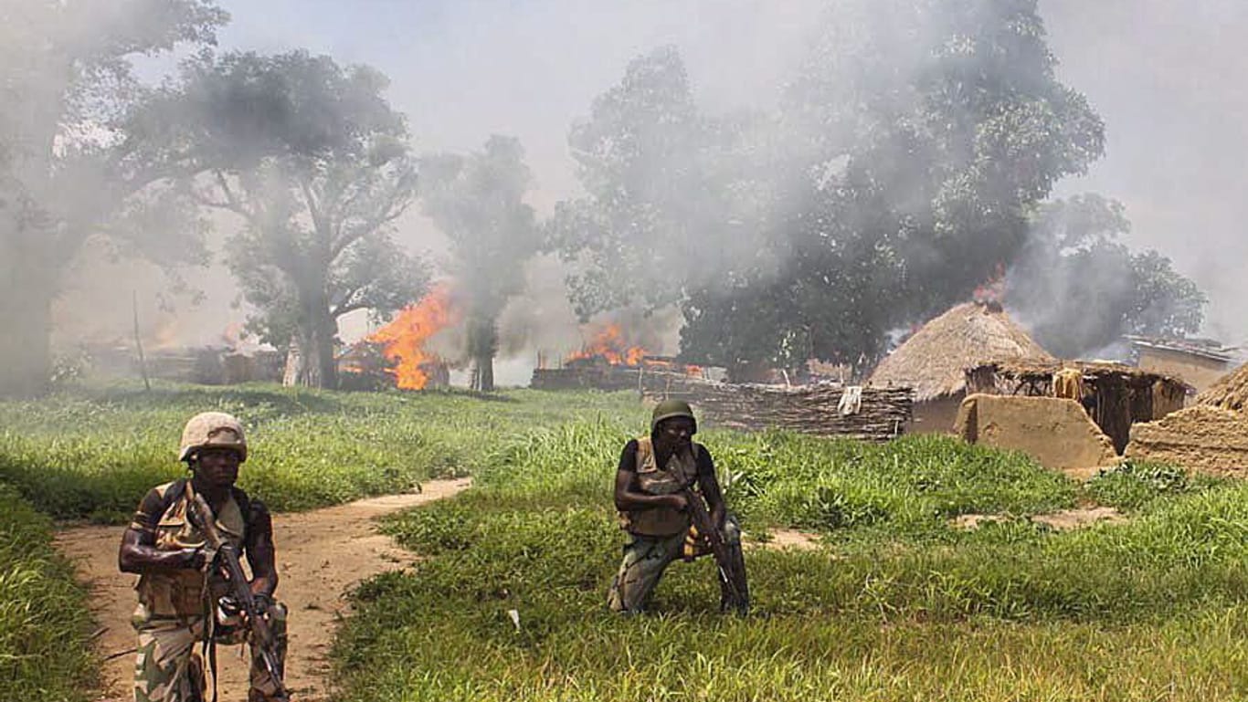 Kampf gegen Boko Harma: Soldaten der nigerianischen Armee bei einem Einsatz im Staat Borno.