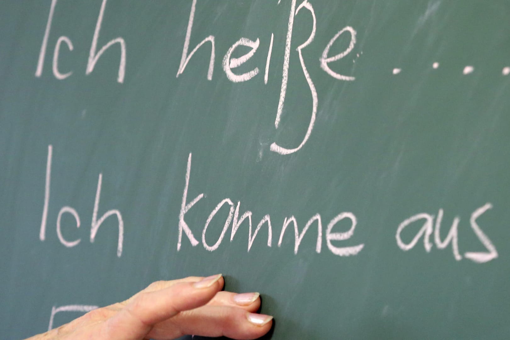 Deutschkurse für Flüchtlinge: Wer das lateinische Alphabet nicht beherrscht, hat große Probleme.