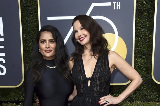 Ashley Judd (r) war eine der ersten Frauen, die Harvey Weinstein sexuelle Belästigung vorwarfen.