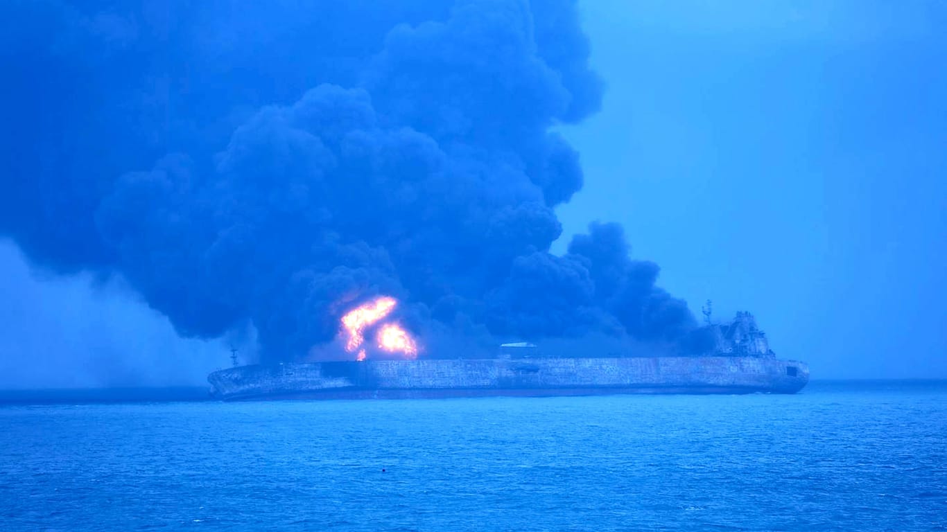 Der Öltanker "Sanchi": Bei der Kollision mit einem anderen Schiff vor der Küste Ostchinas ist der Tanker in Brand geraten.