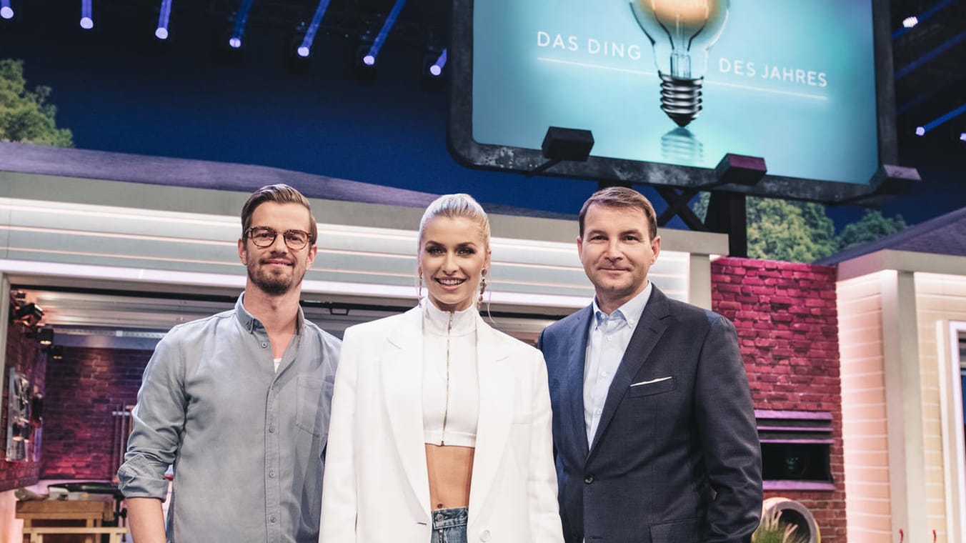 Joko Winterscheidt, Lena Gercke und Rewe-Einkaufschef Hans-Jürgen Moog sitzen in der Jury.