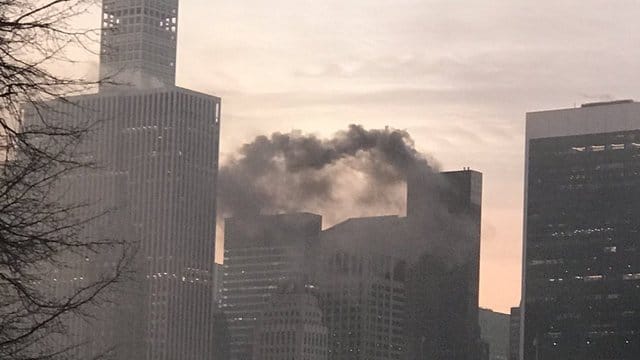 Qualm steigt in New York aus dem Trump Tower auf.