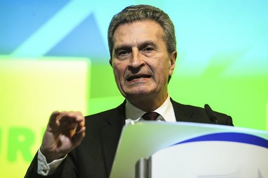 EU-Haushaltskommissar Günther Oettinger währen der Konferenz zur EU-Haushaltsplanung in Brüssel.