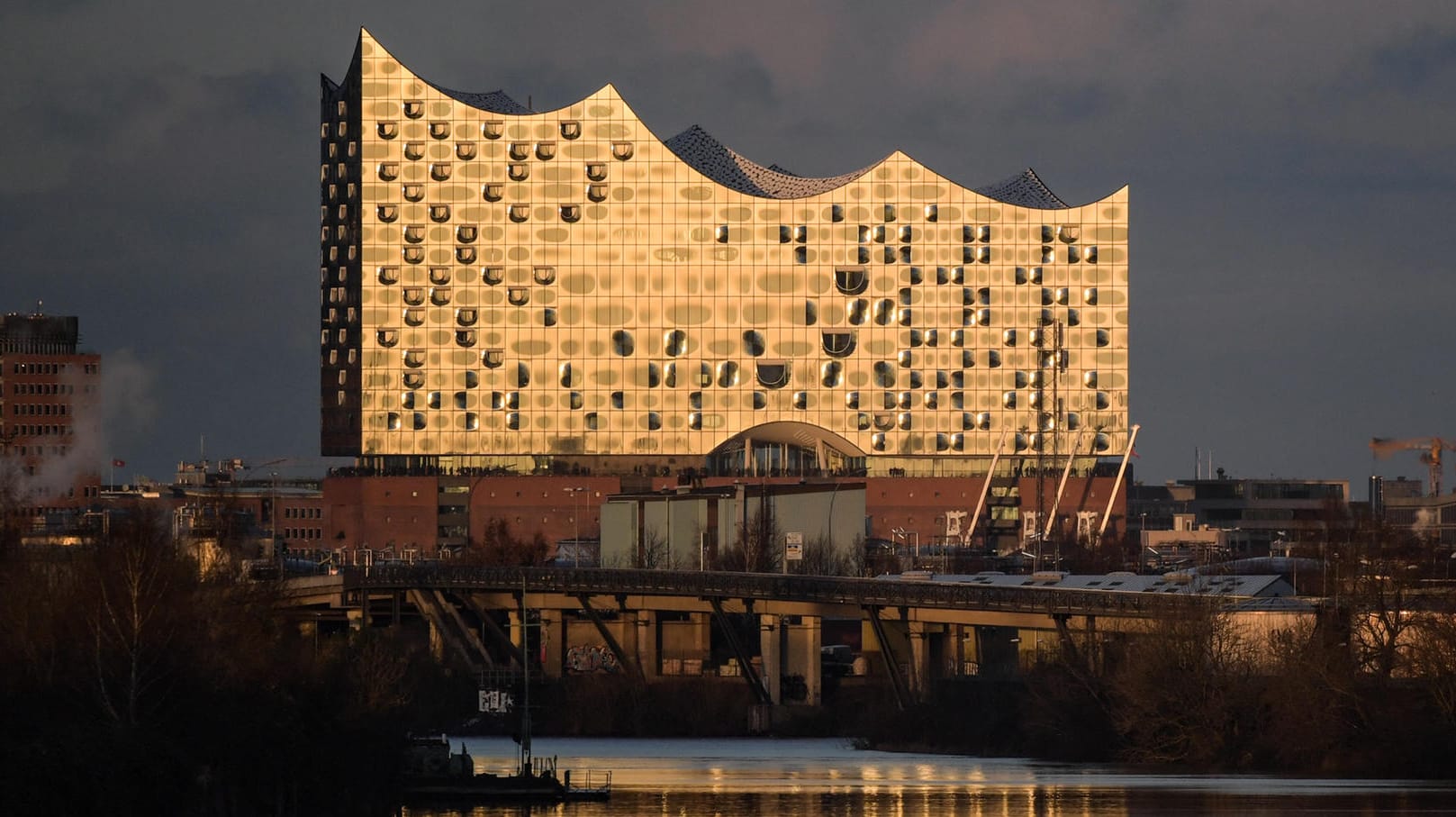 Die Elbphilharmonie in Hamburg: Ein Jahr nach der Eröffnung ist sie schon jetzt eine der beliebtesten Sehenswürdigkeiten in Deutschland.